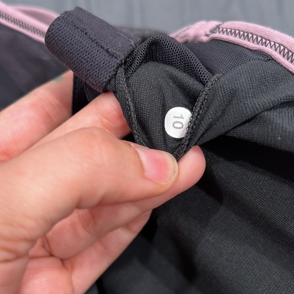 Lululemon Power Y Grey Mauve Striped Tank Size 10 - Picture 5 of 5